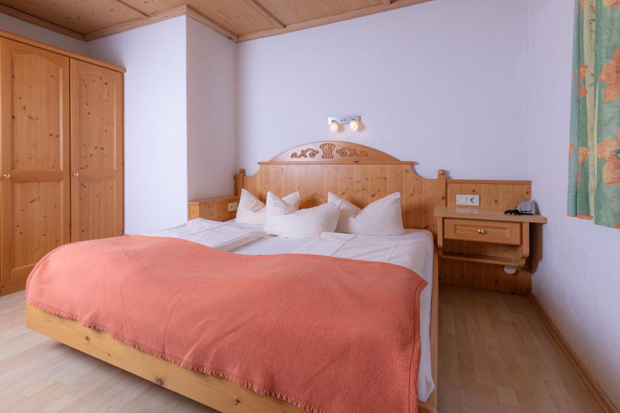 Hotel Eckartauerhof Mayrhofen Buitenkant foto