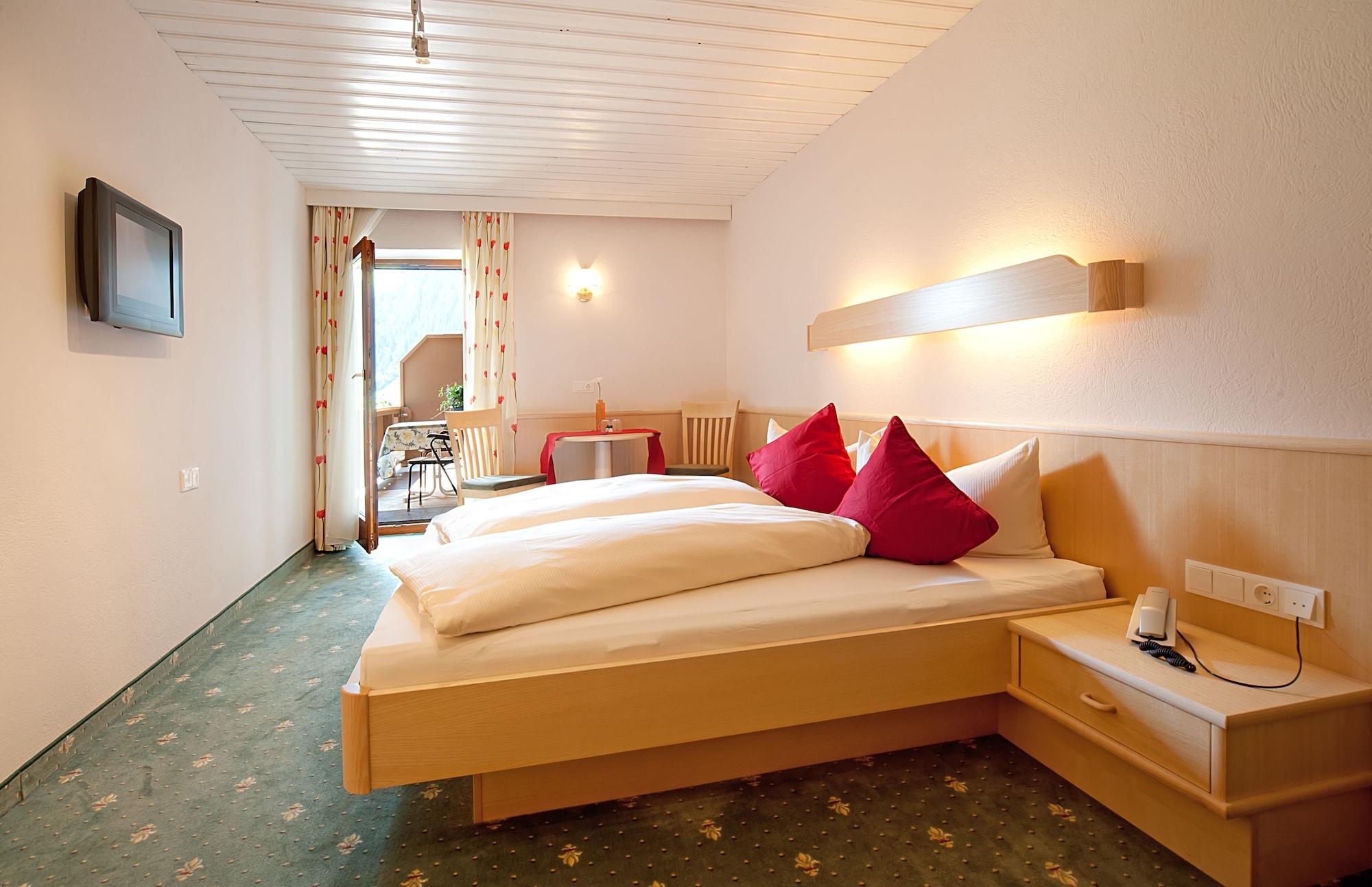 Hotel Eckartauerhof Mayrhofen Buitenkant foto