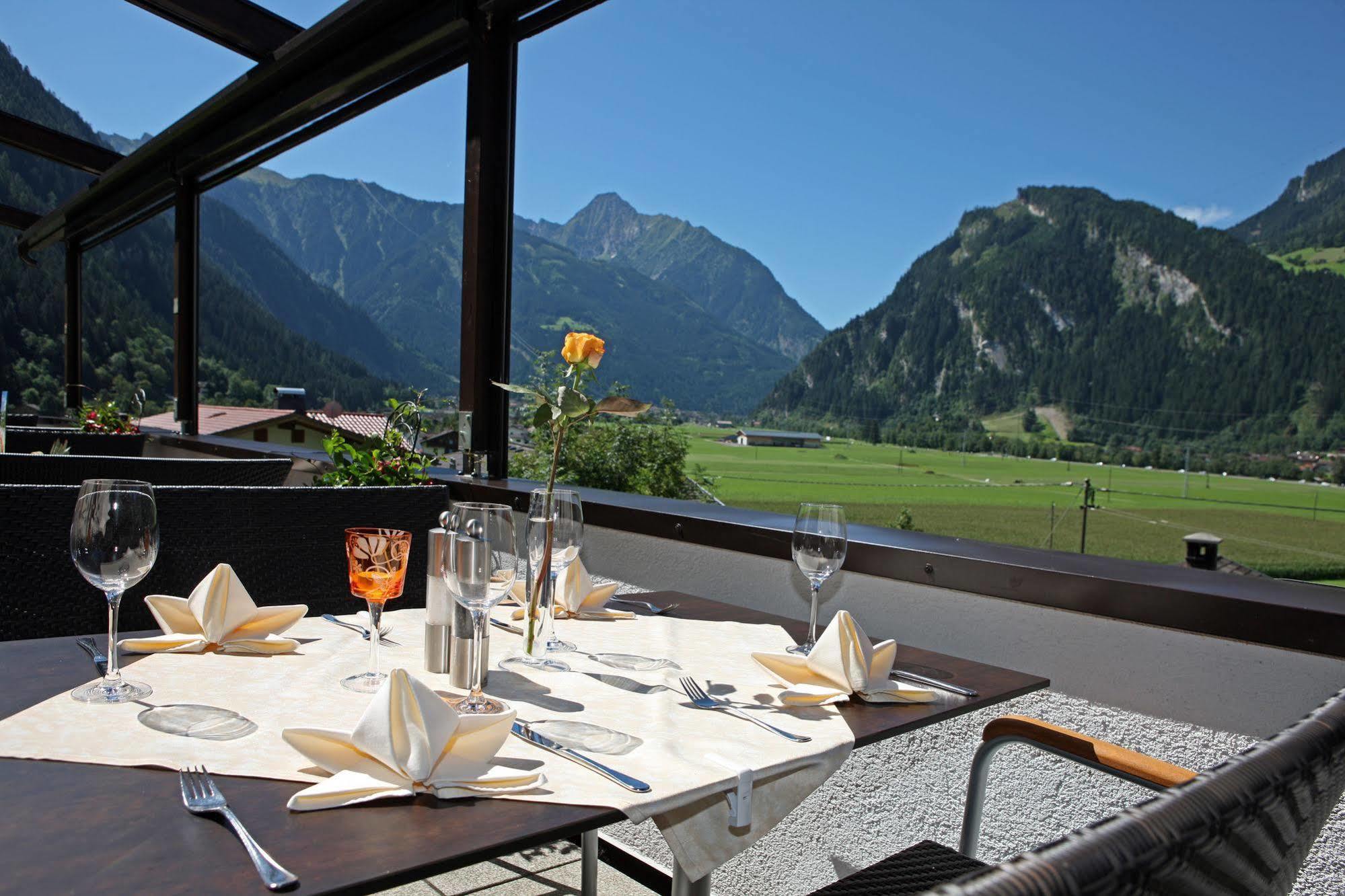 Hotel Eckartauerhof Mayrhofen Buitenkant foto